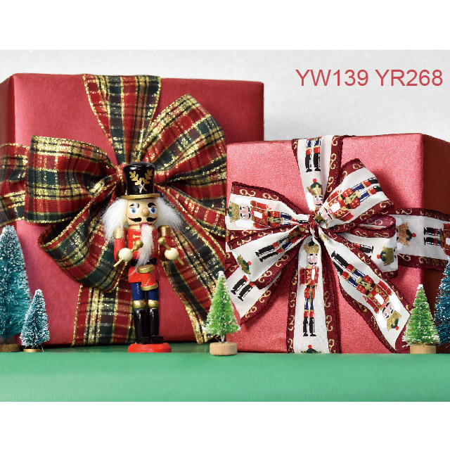 Traditional Christmas Ribbons