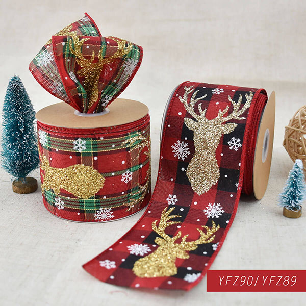 Christmas Reindeer with Plaid Ribbon