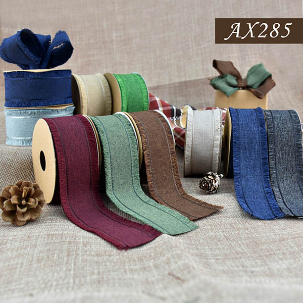 AX285-1 Xmas Woven Frayed Edge Ribbon